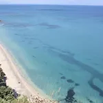 Orfanos 4 * Armenoí