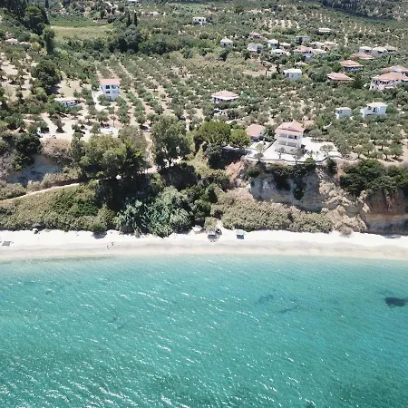 Orfanos 4 Feriehus *